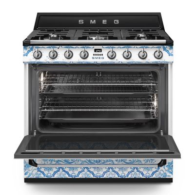 SMEG Divina cooker with Wall Mounted Decorative Hood COO-VIC-90DGM